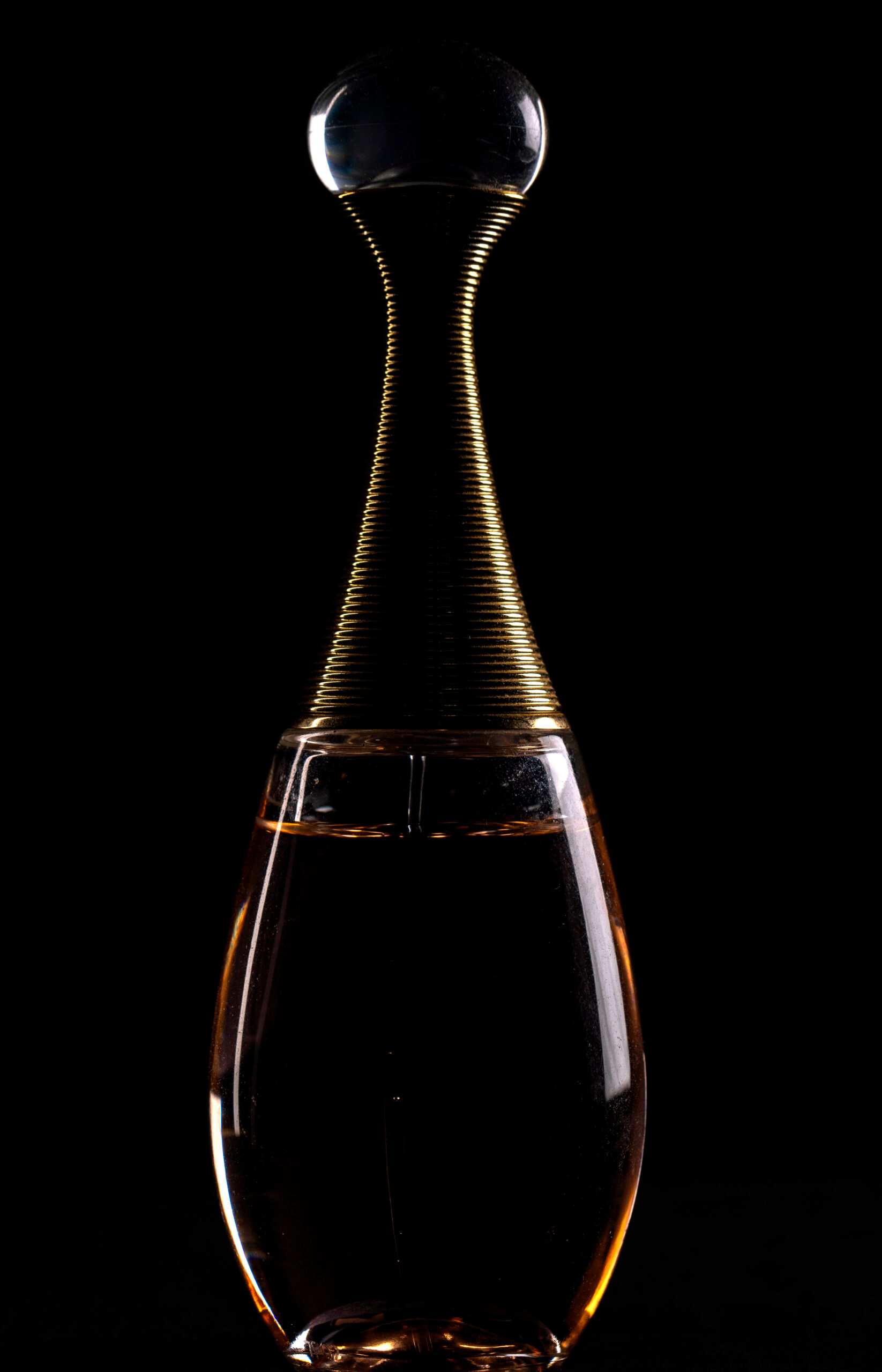 Parfum,  parfumfotografie, productfotografie, productfotograaf, Delft, Zuid Holland, Janice Hijdra, studiofotografie, fotograaf, fotografie