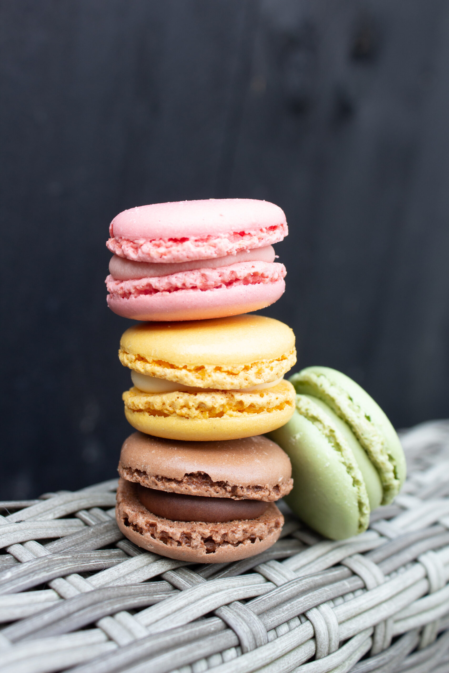 foodfotografie, macarons, kleurrijk, daglicht, daglichtfotografie, zonlicht, eten, fotograaf, fotografie, Delft, Rotterdam, Den Haag, Zuid Holland